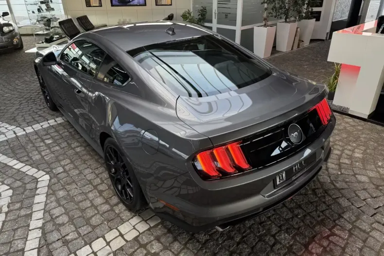 Ford Mustang din 2024 cu 194 km - oferta FOR157312 - foto 8