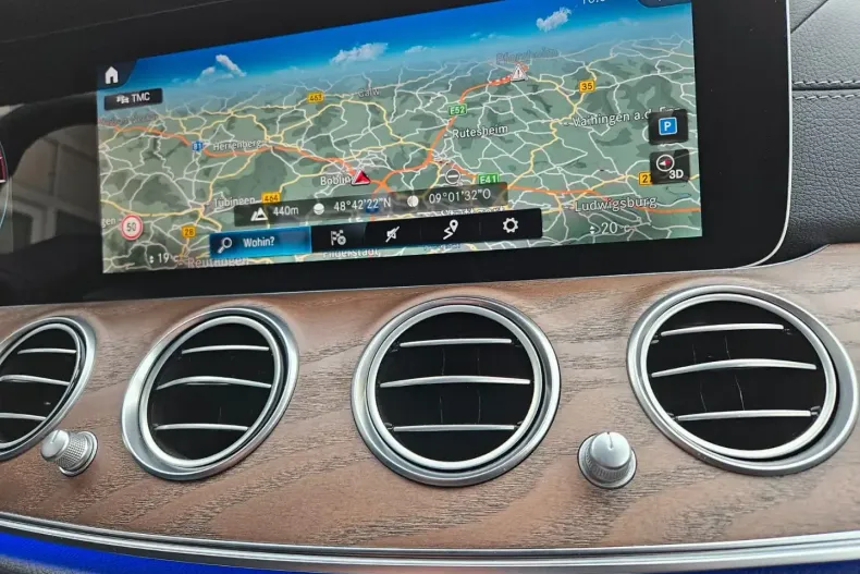 Mercedes-Benz E 300 din 2022 cu 99.989 km - oferta MER157318 - foto 18