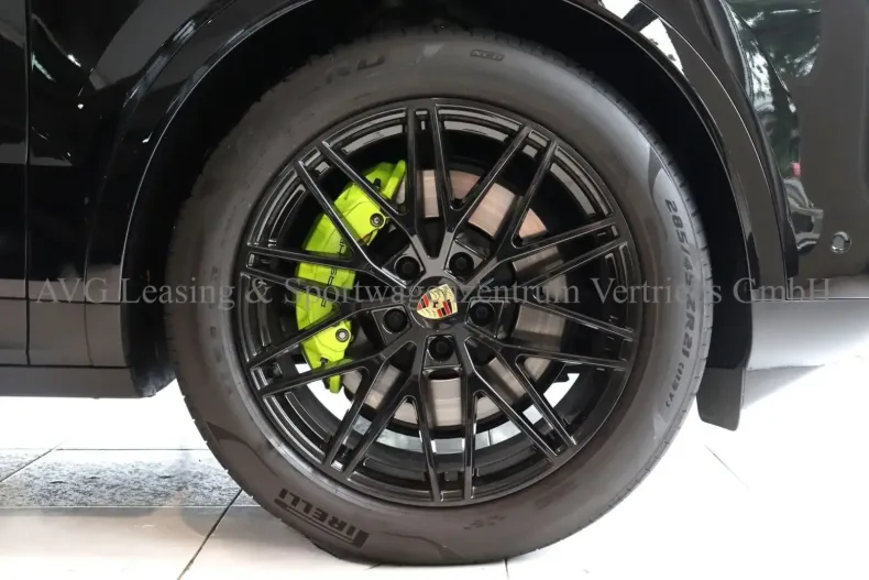 Porsche Cayenne din 2024 cu 24.445 km - oferta POR157319 - foto 7