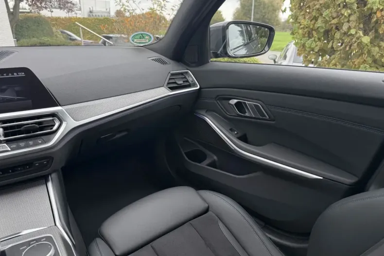 BMW 320 din 2022 cu 88.000 km - oferta BMW157323 - foto 20