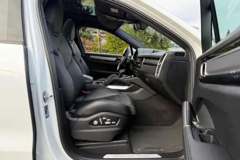 Porsche Cayenne din 2021 cu 43.000 km - oferta POR157324 - foto 27