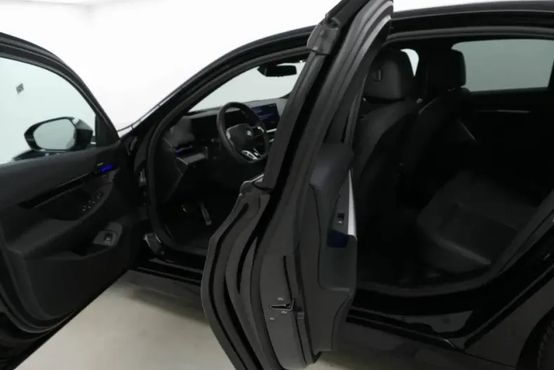 BMW 520 din 2025 cu 23.630 km - oferta BMW157327 - foto 5