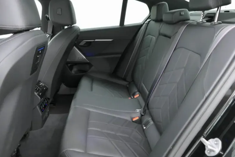 BMW 520 din 2025 cu 23.630 km - oferta BMW157327 - foto 10