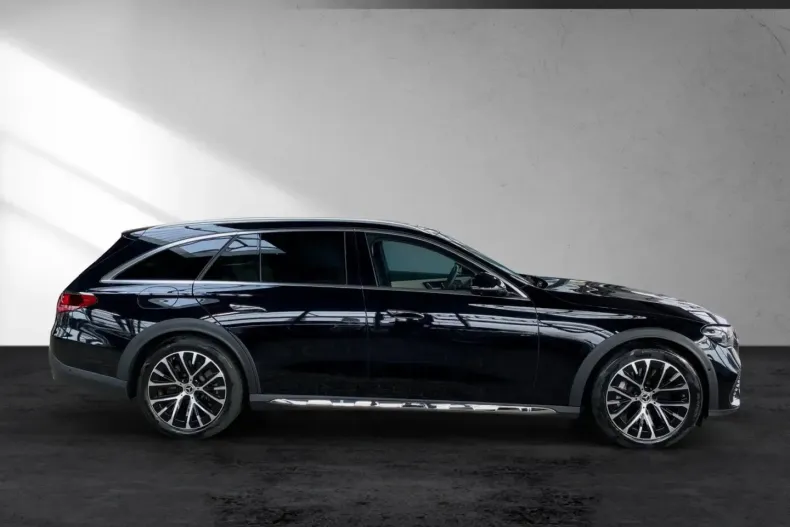 Mercedes-Benz E 300 din 2024 cu 15.830 km - oferta MER157328 - foto 5