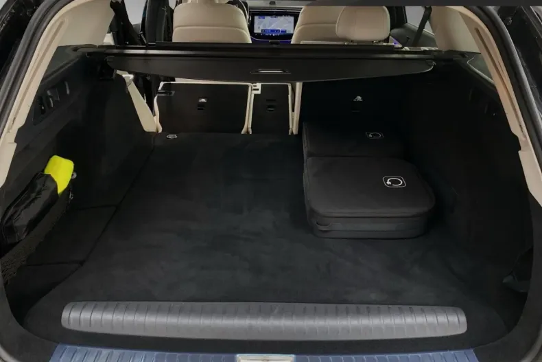 Mercedes-Benz E 300 din 2024 cu 15.830 km - oferta MER157328 - foto 10