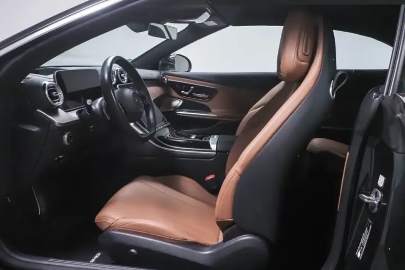 Mercedes-Benz CLE 450 din 2024 cu 11.260 km - oferta MER157329 - foto 5