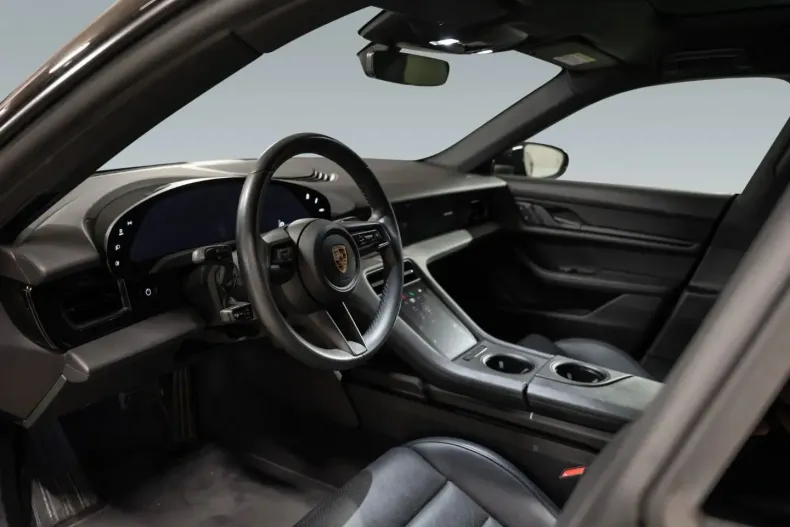 Porsche Taycan din 2022 cu 77.700 km - oferta POR157330 - foto 8