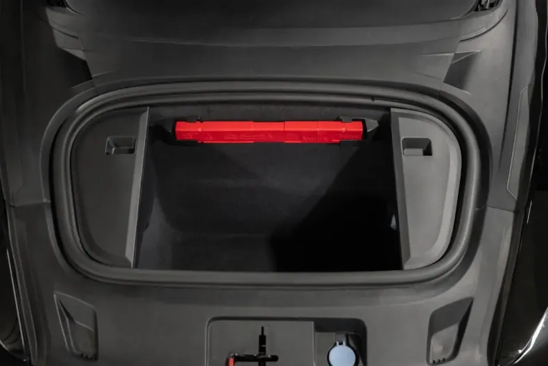 Porsche Taycan din 2022 cu 77.700 km - oferta POR157330 - foto 18