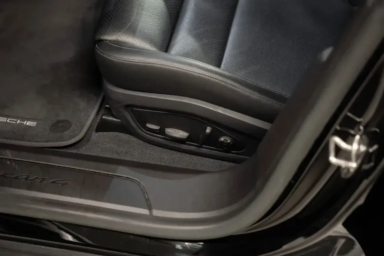 Porsche Taycan din 2022 cu 77.700 km - oferta POR157330 - foto 23