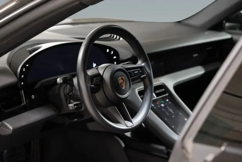 Porsche Taycan din 2022 cu 77.700 km - oferta POR157330 - foto 24