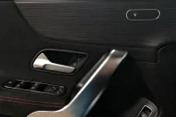 Mercedes-Benz CLA 250 din 2024 cu 13.170 km - oferta MER157333 - foto 13