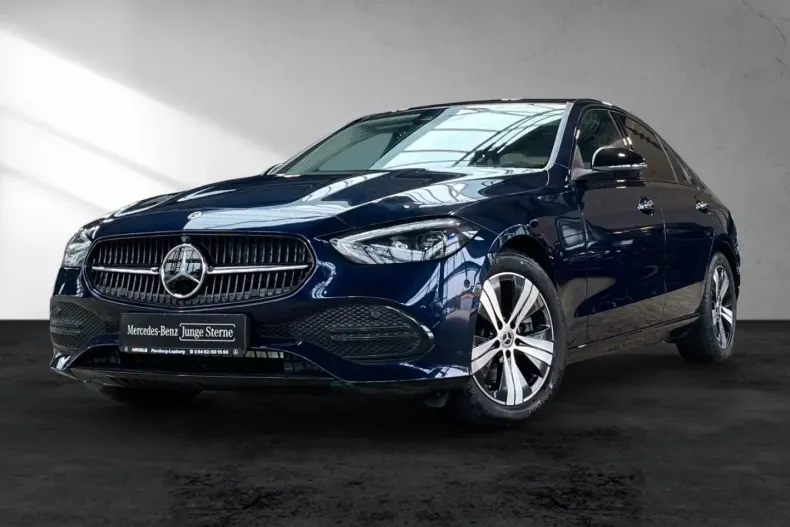 Mercedes-Benz C 200 din 2023 cu 4.180 km - oferta MER157338 - foto 1