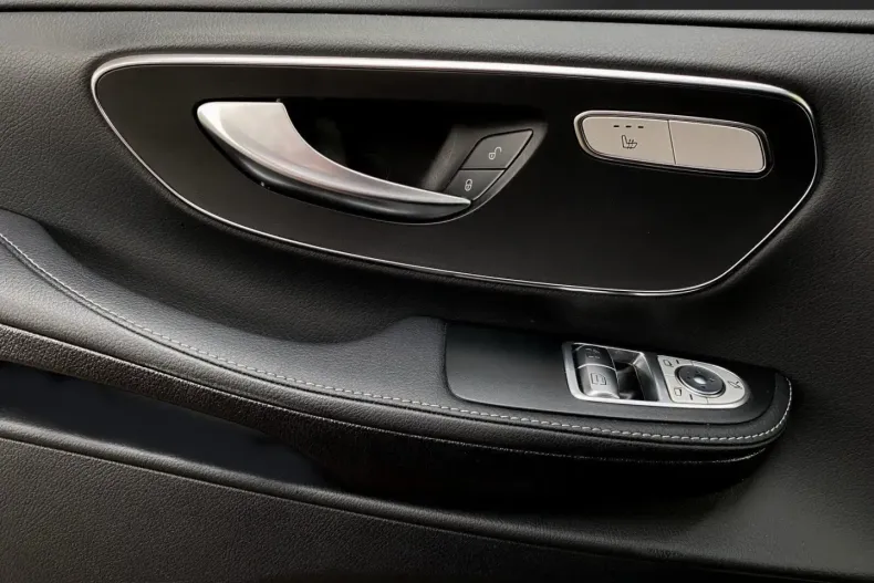 Mercedes-Benz V 300 din 2024 cu 26.060 km - oferta MER157339 - foto 13