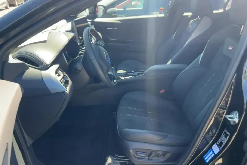 Toyota C-HR din 2023 cu 8.400 km - oferta TOY157353 - foto 8