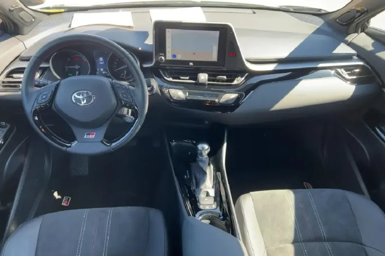 Toyota C-HR din 2023 cu 8.400 km - oferta TOY157353 - foto 10
