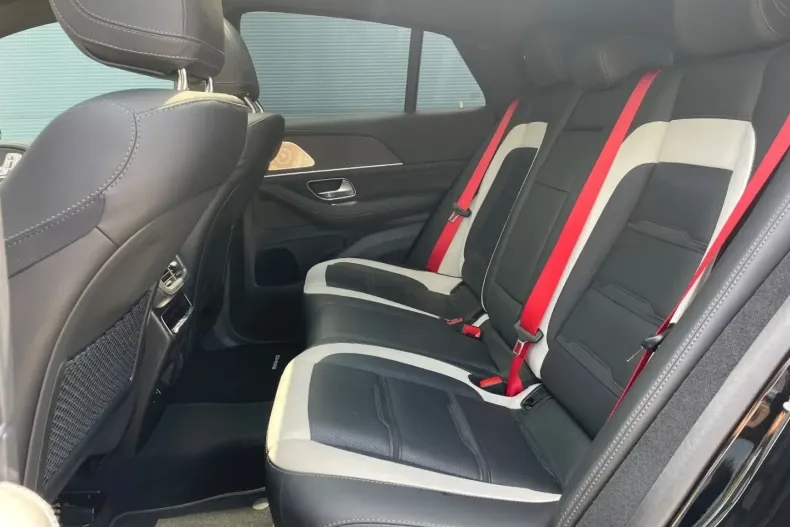 Mercedes-Benz GLE 63 AMG din 2024 cu 29.000 km - oferta MER157356 - foto 11