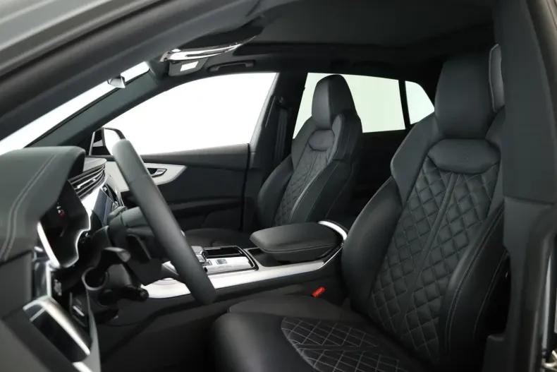 Audi Q8 din 2025 cu 18.500 km - oferta AUD157368 - foto 19