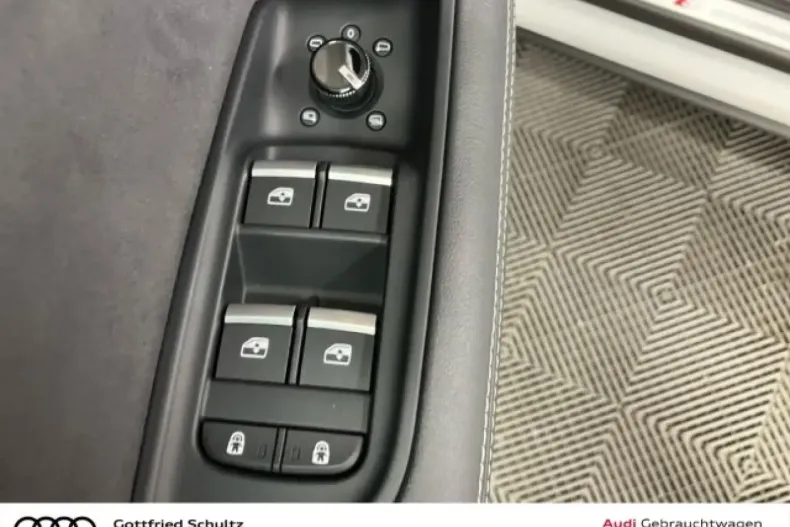 Audi Q8 din 2024 cu 12.861 km - oferta AUD157370 - foto 9