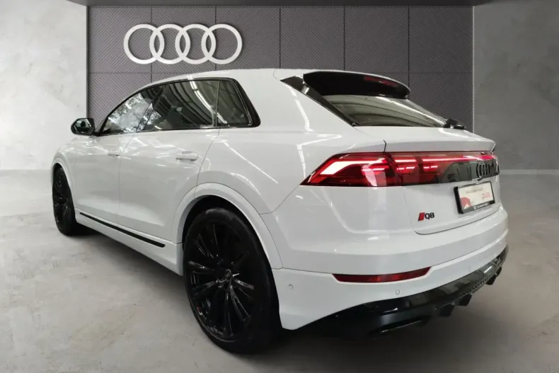 Audi Q8 din 2024 cu 10.019 km - oferta AUD157371 - foto 3