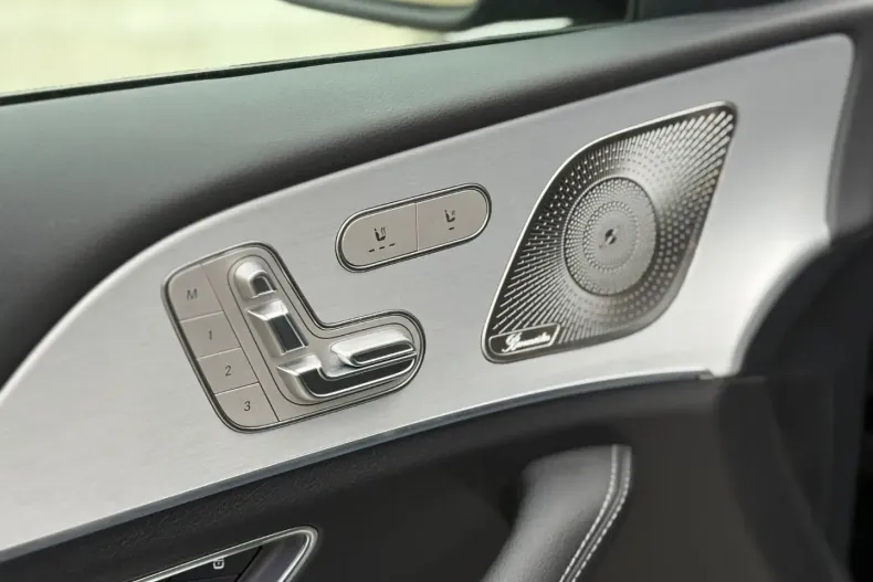 Mercedes-Benz GLE 300 din 2025 cu 12.000 km - oferta MER157372 - foto 11