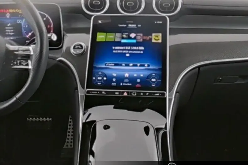 Mercedes-Benz GLC 220 din 2024 cu 19.680 km - oferta MER157375 - foto 5