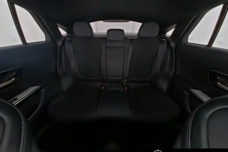 Mercedes-Benz GLC 220 din 2024 cu 19.680 km - oferta MER157375 - foto 9