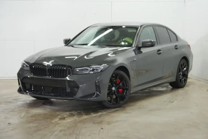 BMW 330 din 2025 cu 9.500 km - oferta BMW157376 - foto 2