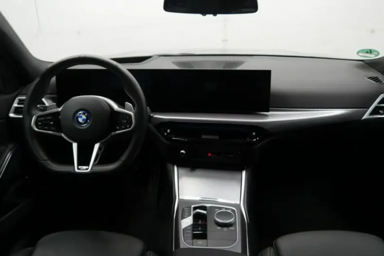 BMW 330 din 2025 cu 9.500 km - oferta BMW157376 - foto 6