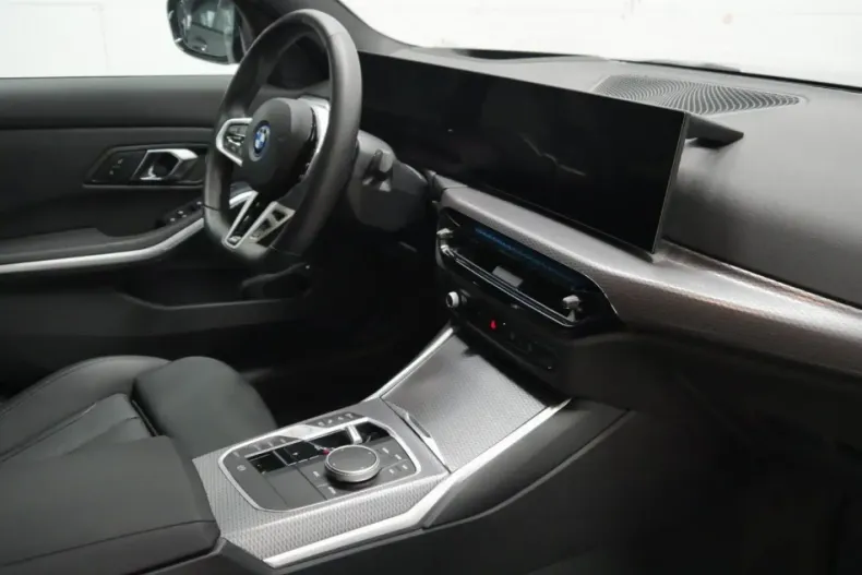 BMW 330 din 2025 cu 9.500 km - oferta BMW157376 - foto 7