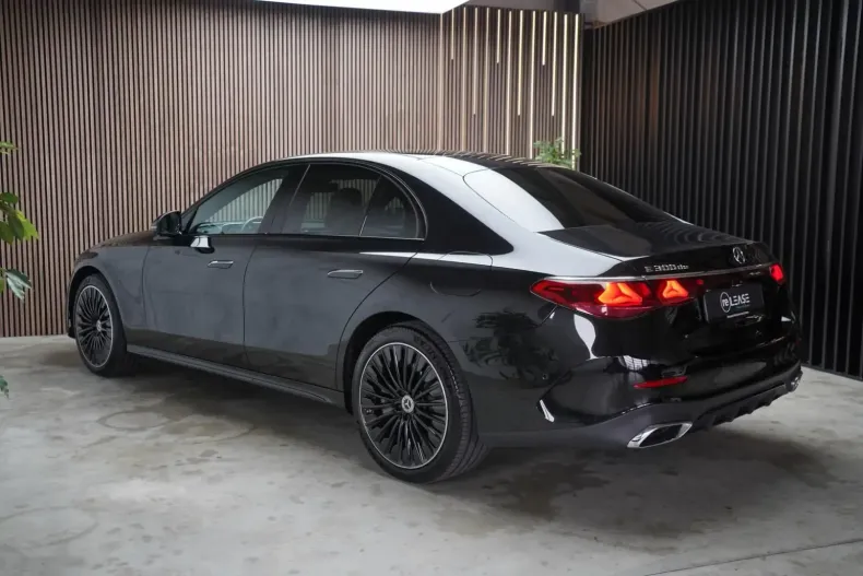 Mercedes-Benz E 300 din 2024 cu 19.390 km - oferta MER157377 - foto 8