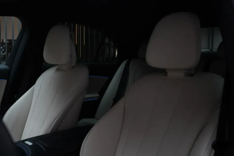 Mercedes-Benz E 300 din 2024 cu 19.390 km - oferta MER157377 - foto 12