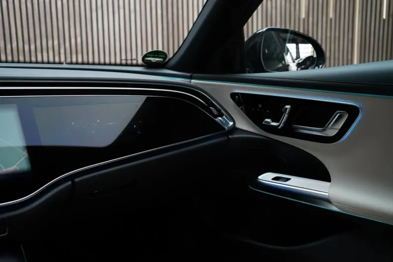 Mercedes-Benz E 300 din 2024 cu 19.390 km - oferta MER157377 - foto 17