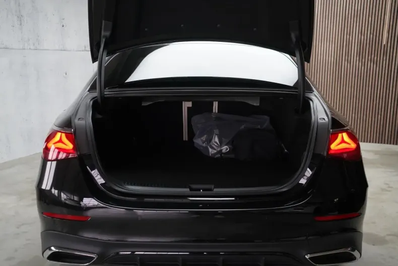 Mercedes-Benz E 300 din 2024 cu 19.390 km - oferta MER157377 - foto 30