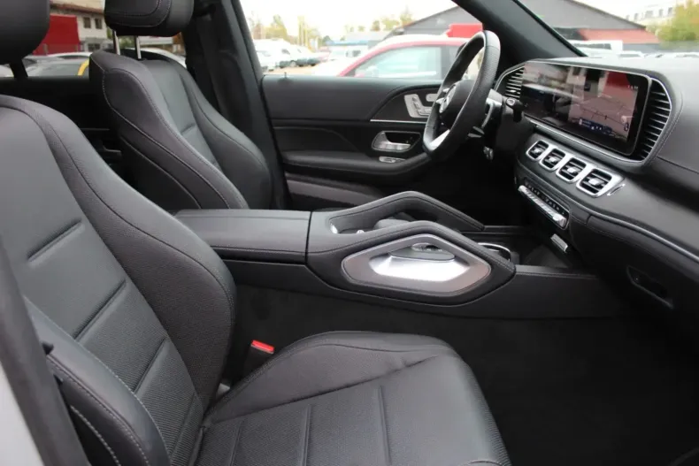Mercedes-Benz GLE 450 din 2024 cu 23.771 km - oferta MER157379 - foto 4