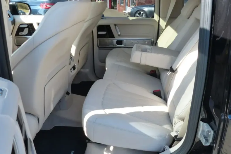 Mercedes-Benz G 450 din 2025 cu 10.877 km - oferta MER157388 - foto 11