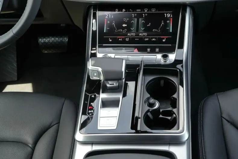 Audi Q8 din 2025 cu 29.200 km - oferta AUD157402 - foto 9