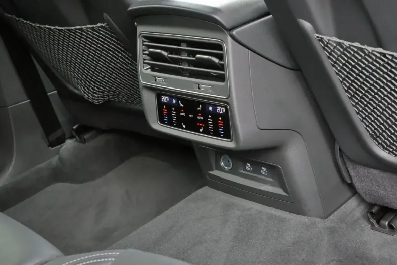 Audi Q8 din 2025 cu 29.350 km - oferta AUD157403 - foto 17