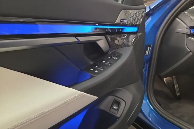 BMW 550 din 2024 cu 17.122 km - oferta BMW157418 - foto 13