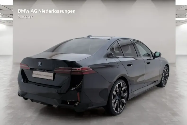 BMW 550 din 2024 cu 20.085 km - oferta BMW157419 - foto 4