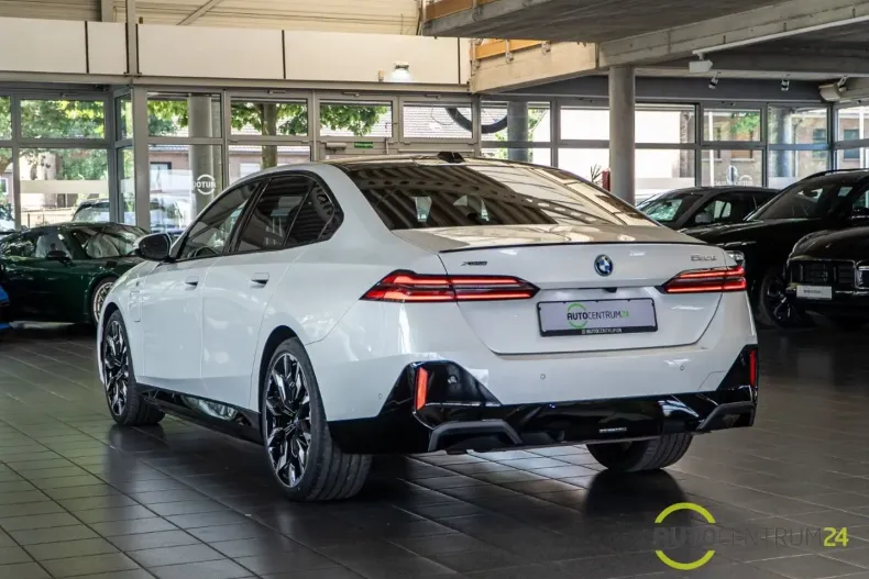 BMW 550 din 2025 cu 27.972 km - oferta BMW157422 - foto 6