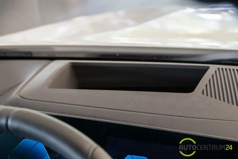 BMW 550 din 2025 cu 27.972 km - oferta BMW157422 - foto 16