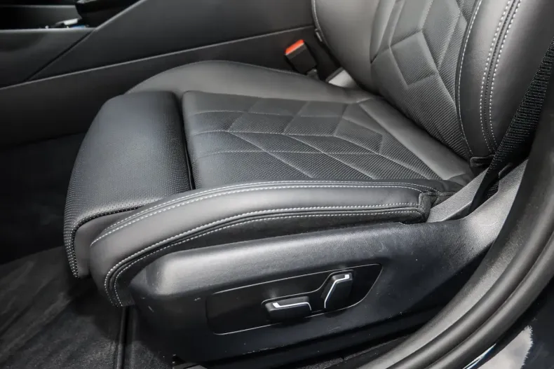 BMW 550 din 2024 cu 16.649 km - oferta BMW157424 - foto 21