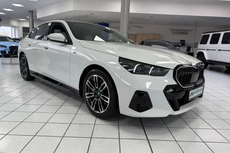 BMW 550 din 2025 cu 23.100 km - oferta BMW157426 - foto 3