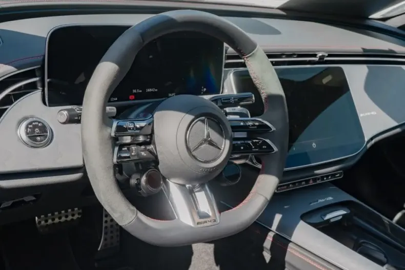 Mercedes-Benz E 53 AMG din 2024 cu 16.801 km - oferta MER157427 - foto 11