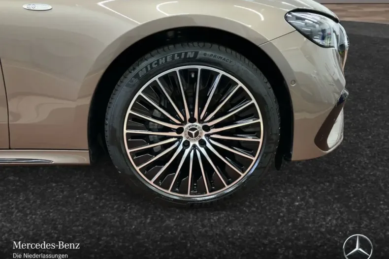 Mercedes-Benz E 400 din 2025 cu 10.254 km - oferta MER157434 - foto 6