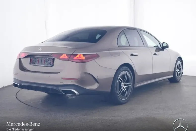 Mercedes-Benz E 450 din 2024 cu 16.858 km - oferta MER157436 - foto 3