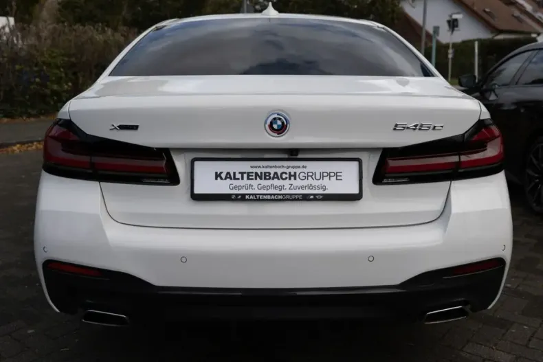 BMW 545 din 2023 cu 34.294 km - oferta BMW157437 - foto 4