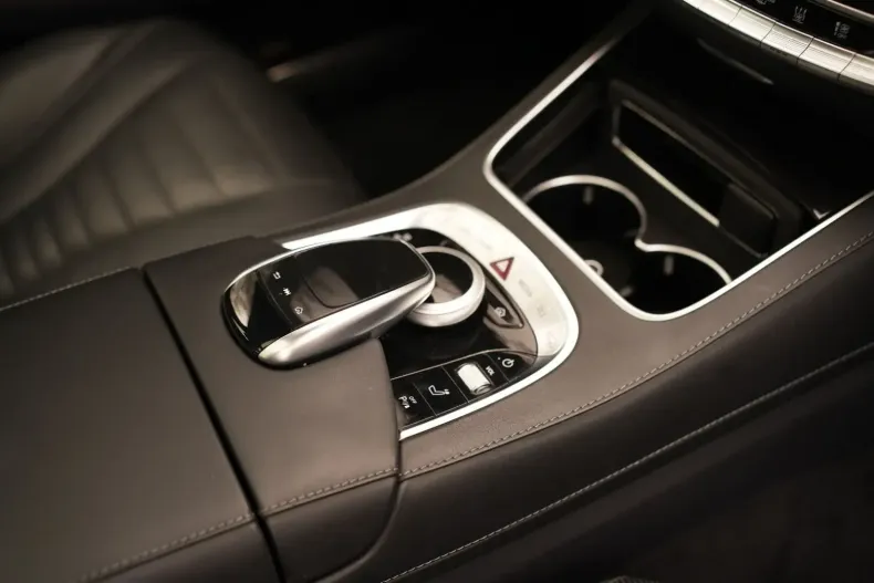 Mercedes-Benz S 560 din 2020 cu 71.061 km - oferta MER157443 - foto 17