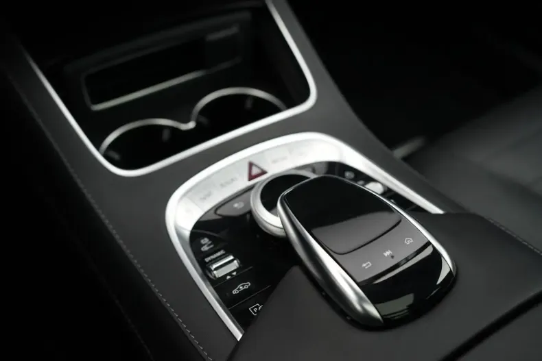 Mercedes-Benz S 560 din 2020 cu 71.061 km - oferta MER157443 - foto 33