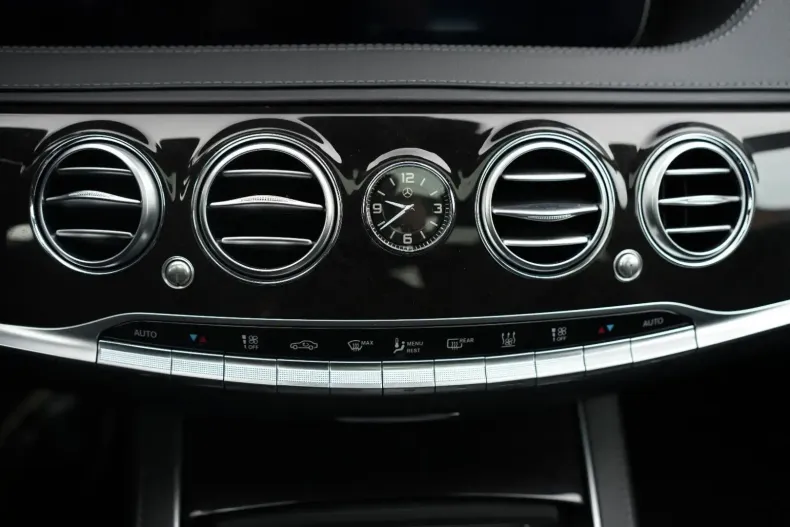 Mercedes-Benz S 560 din 2020 cu 71.061 km - oferta MER157443 - foto 34